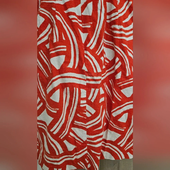 Banana Republic Red Cream printed Sheath midi dress. Size 2 - Picture 4 of 11